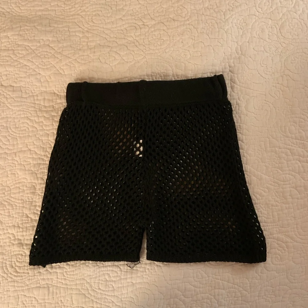 Shorts - Picture 1 of 2